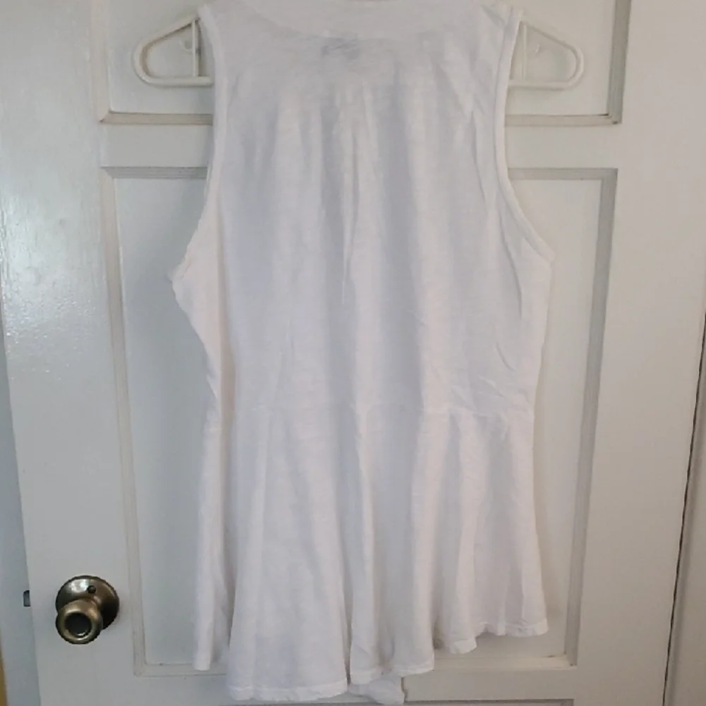 Left of Center White Wrap Sleeveless Bodysuit - Picture 4 of 4